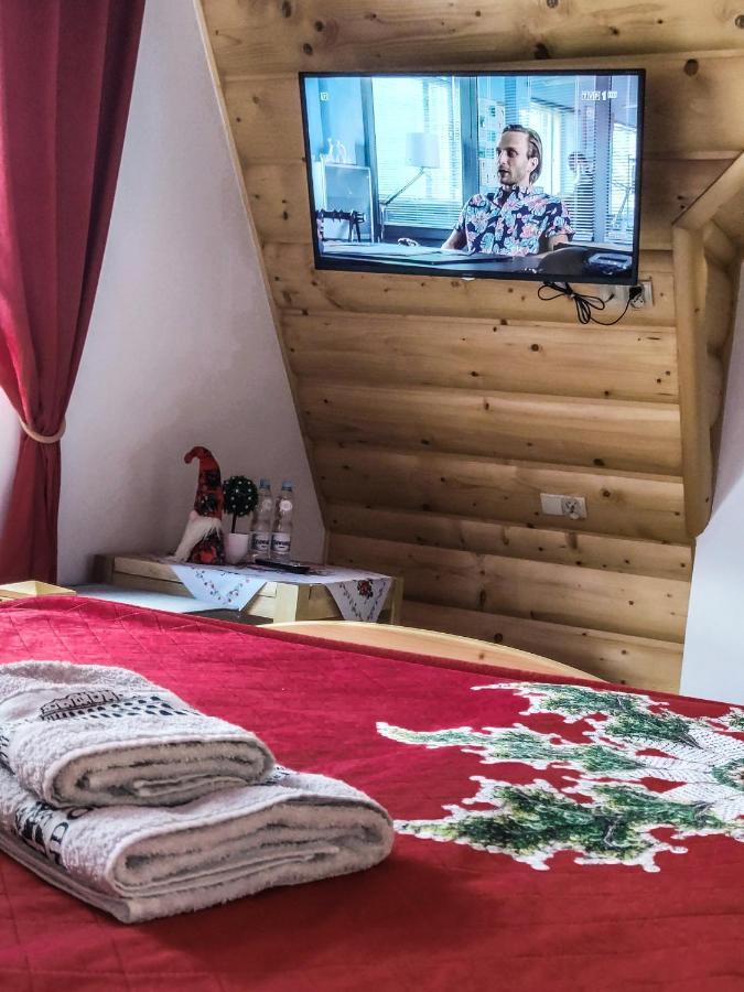 Szostak Apartament Banska Nizna Eksteriør billede